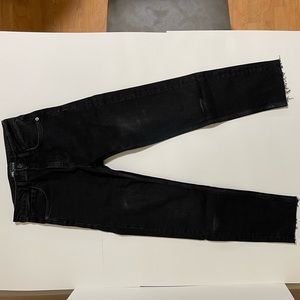 Black cropped straight jeans